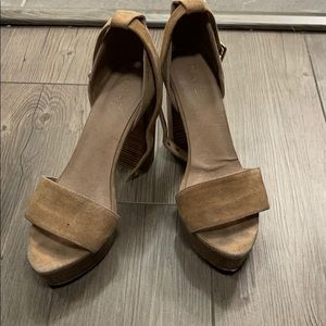 RAYE platform heels
